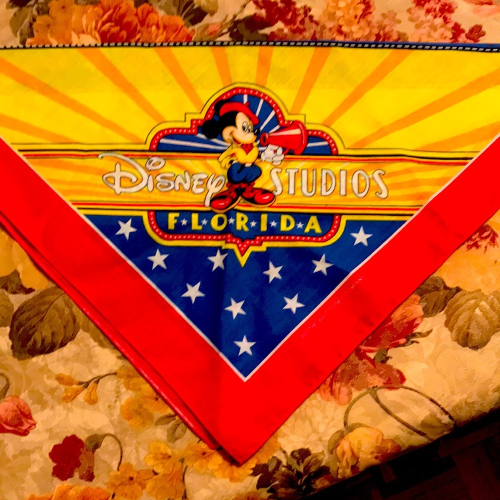 Disney florida bandana 1989. Excellent condition. 50/50 poly cotton